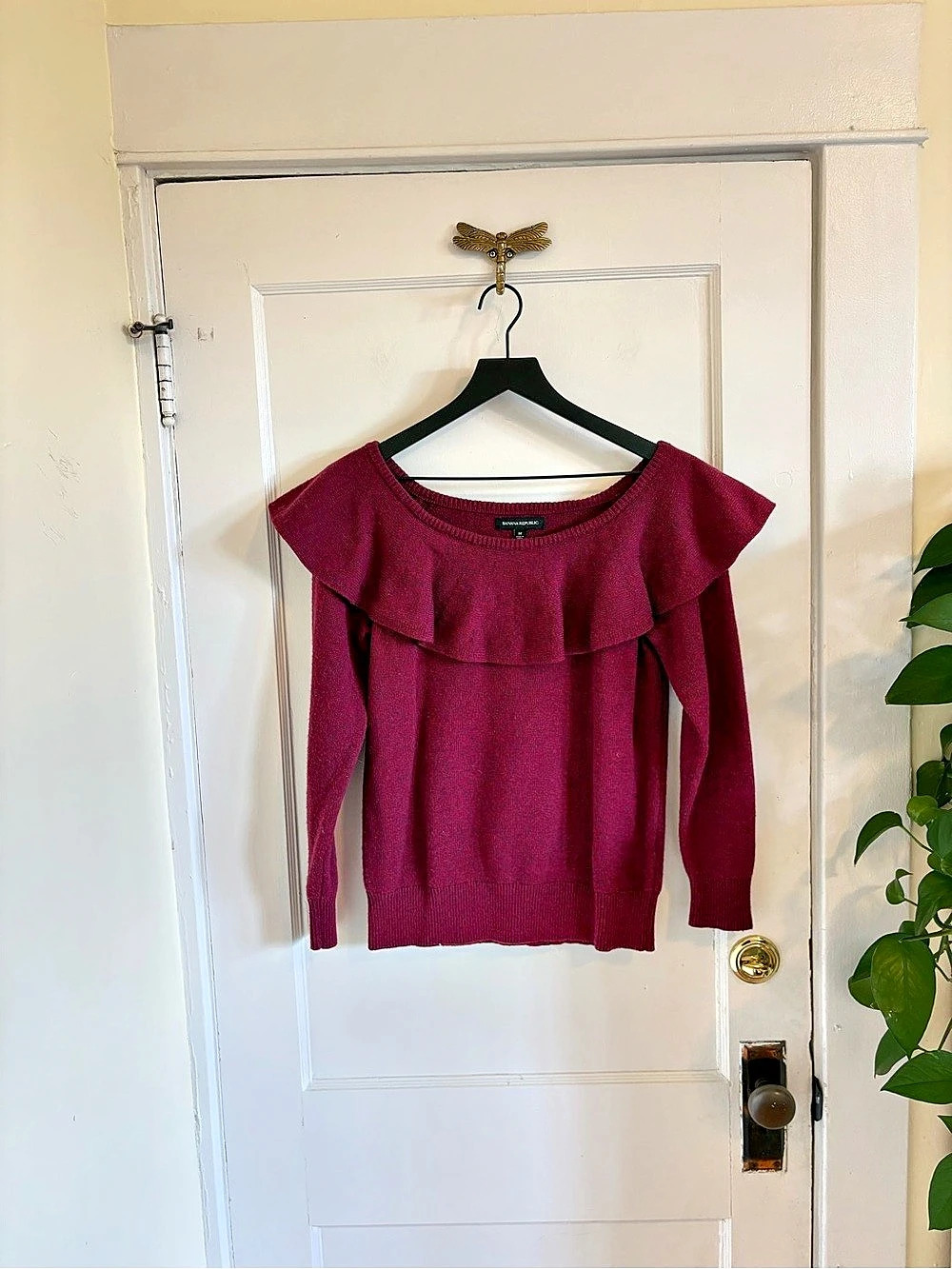 Banana Republic Ruffle Scoop Neck Off The Shoulder Wool Cashmere Sweater Medium
